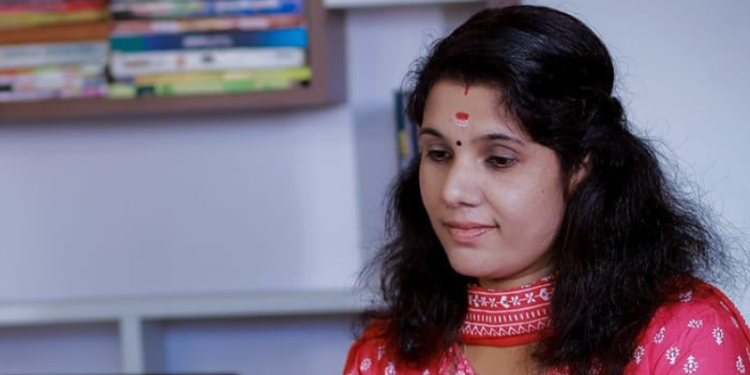 കടങ്ങളോട് പൊരുതി ജയിച്ച അദ്ധ്യാപിക
